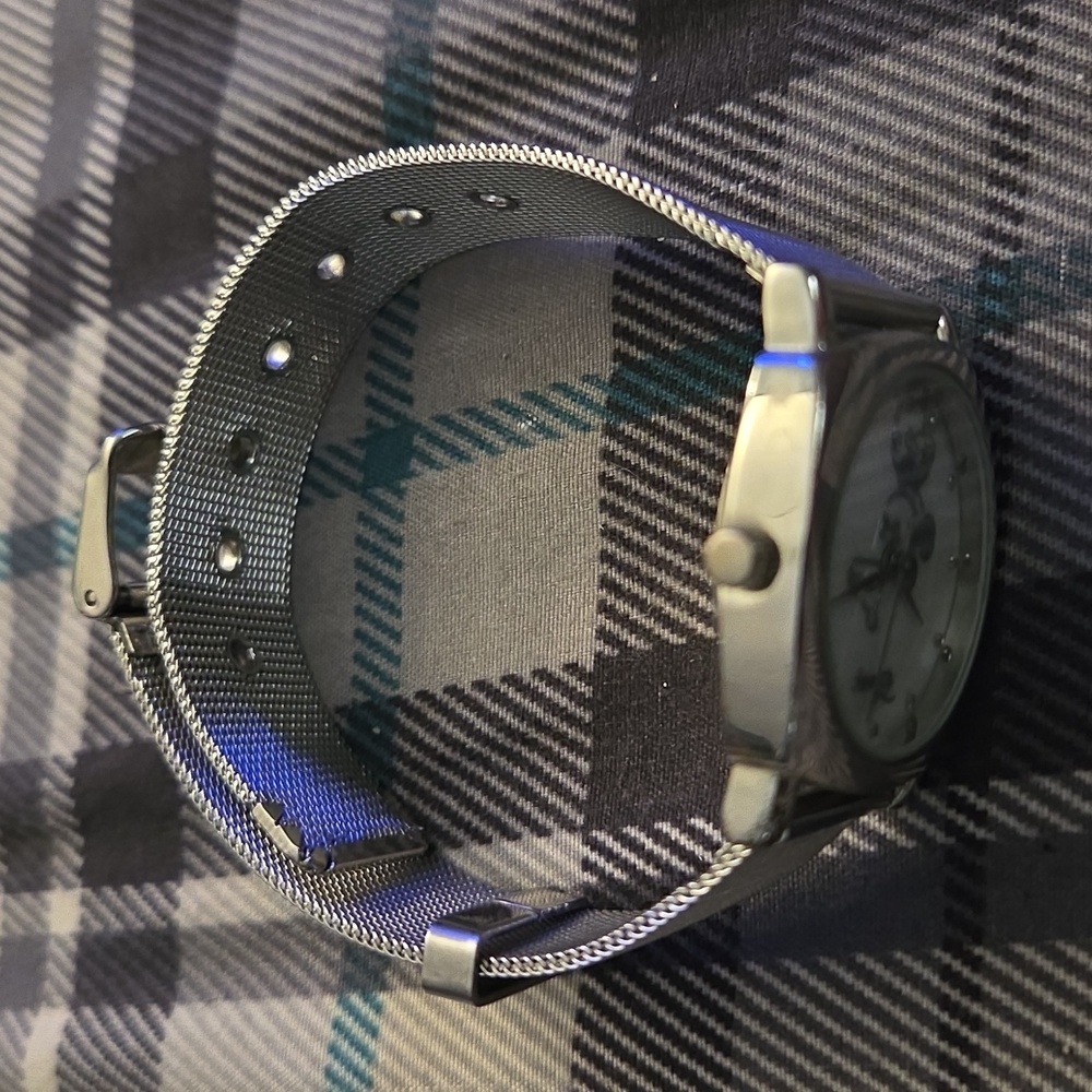 Disney Mickey Mouse Watch - Picture 6 of 8